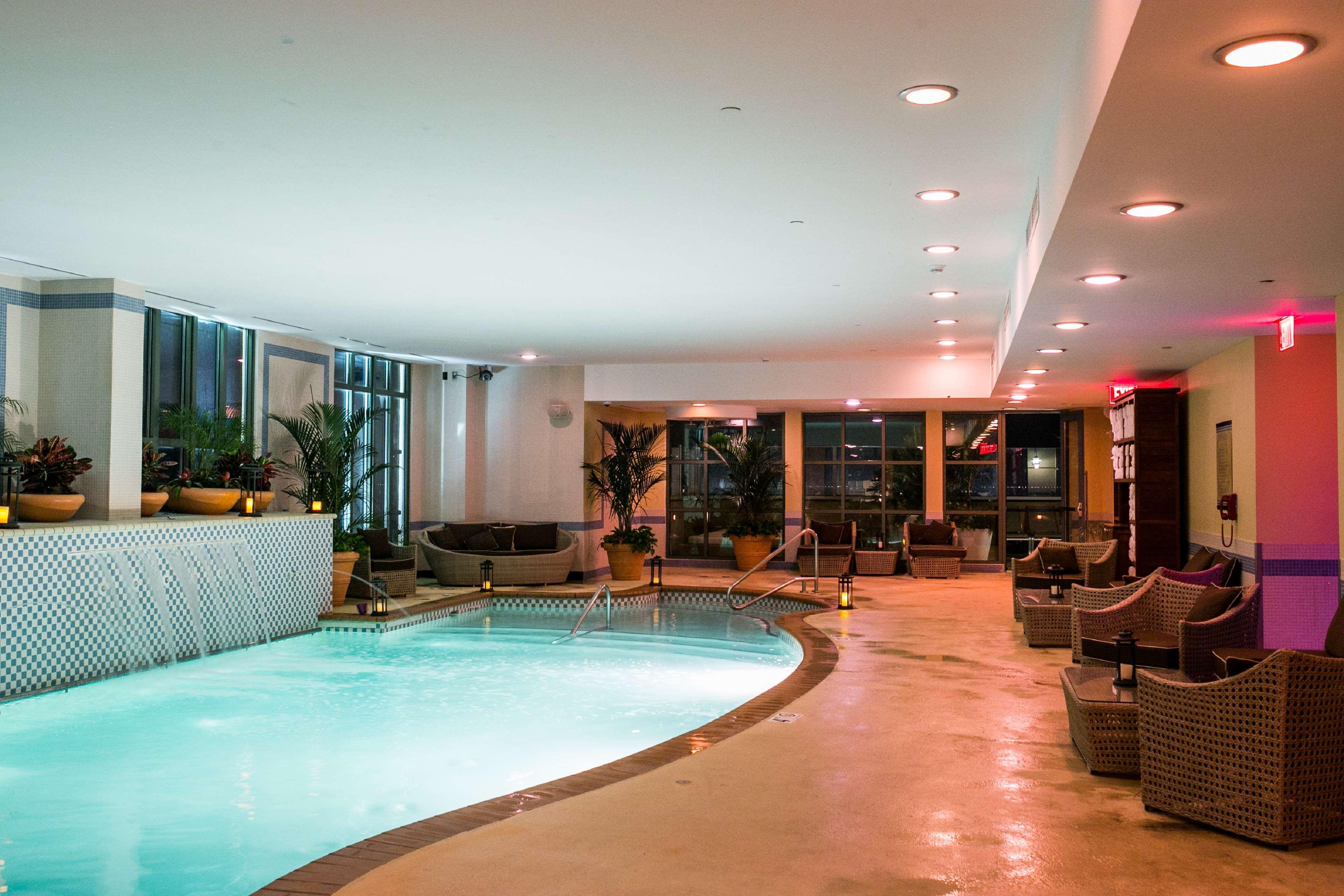 Hilton Virginia Beach Oceanfront Exterior photo