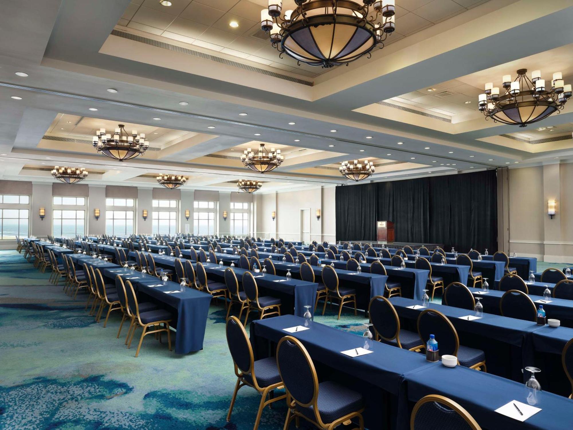 Hilton Virginia Beach Oceanfront Exterior photo