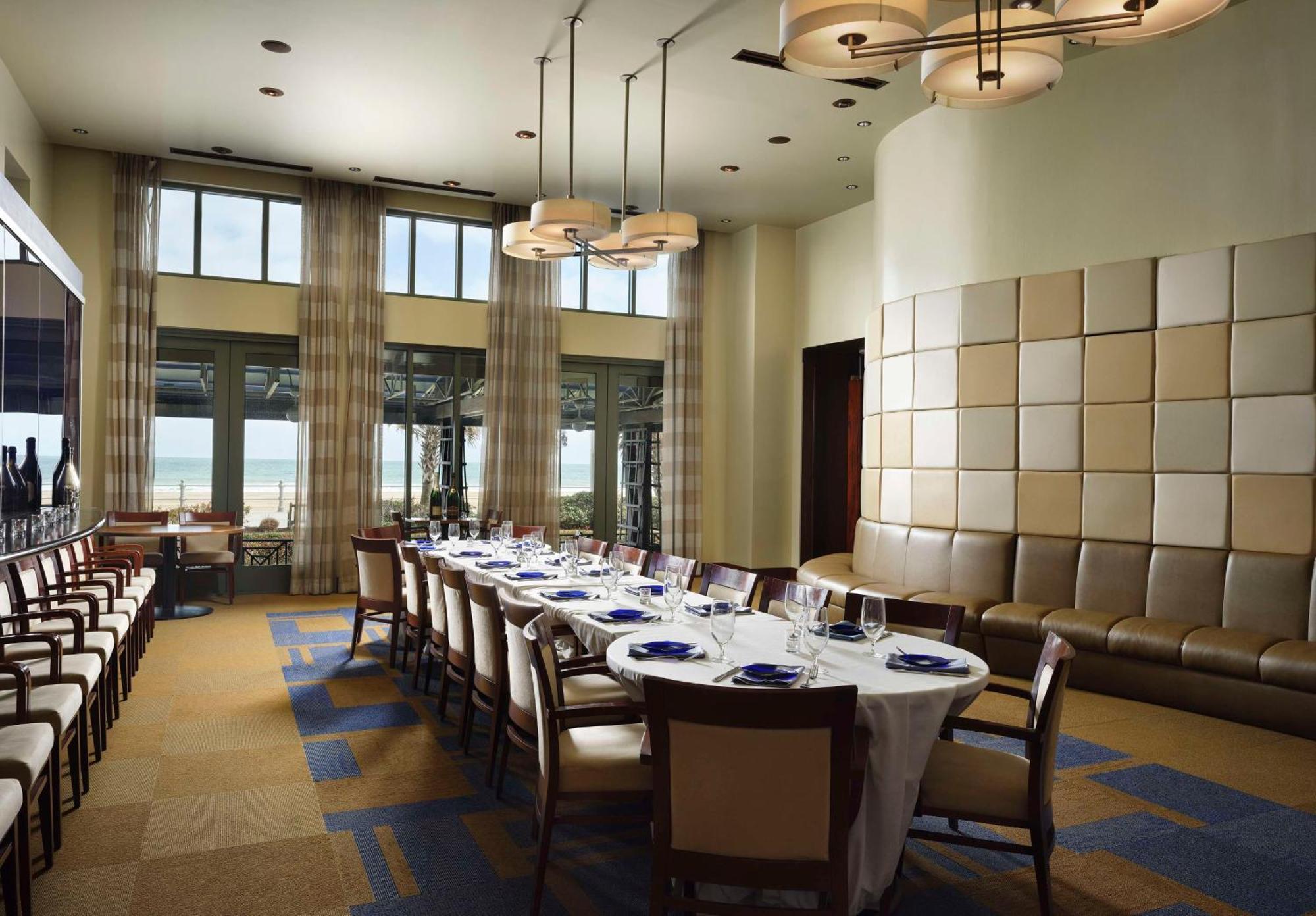 Hilton Virginia Beach Oceanfront Exterior photo