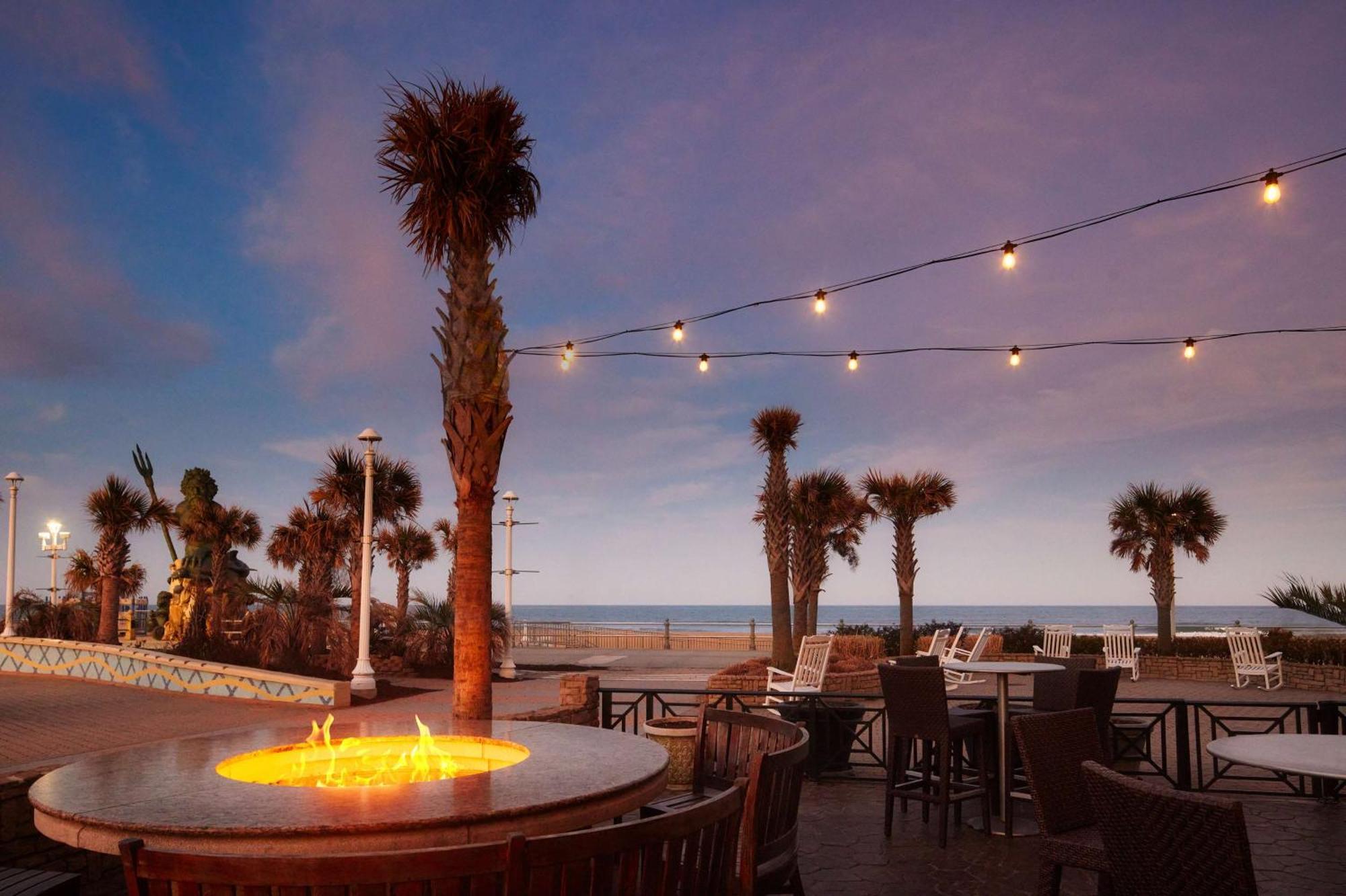 Hilton Virginia Beach Oceanfront Exterior photo