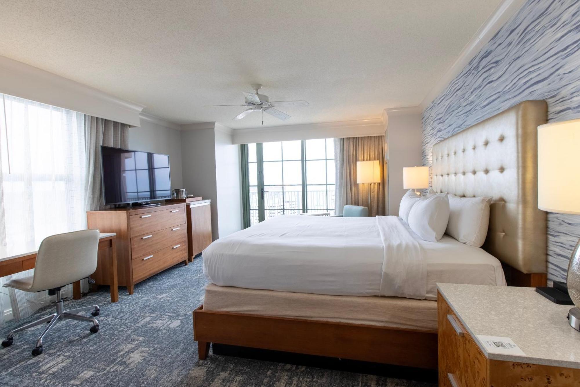 Hilton Virginia Beach Oceanfront Exterior photo