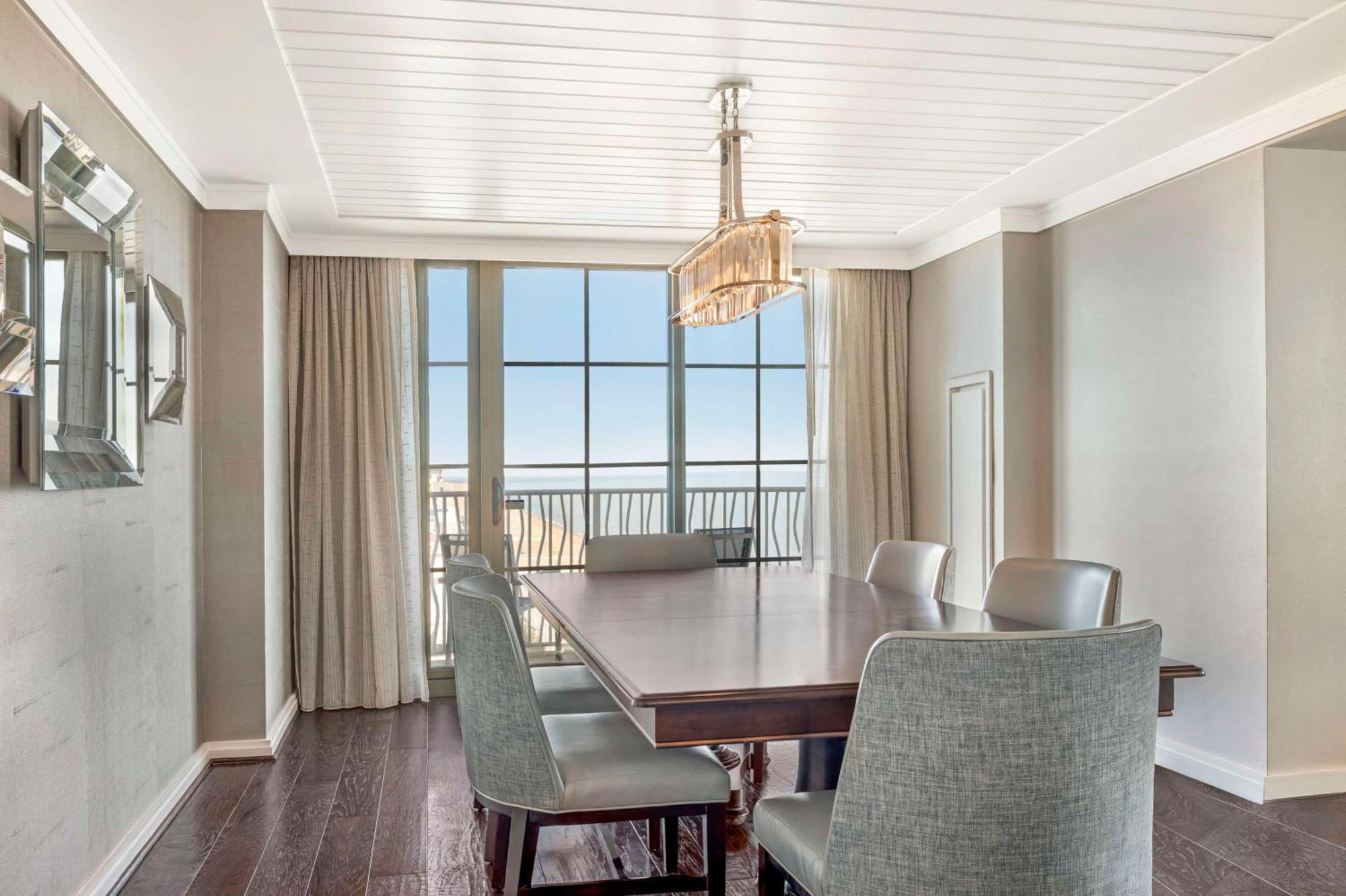Hilton Virginia Beach Oceanfront Exterior photo